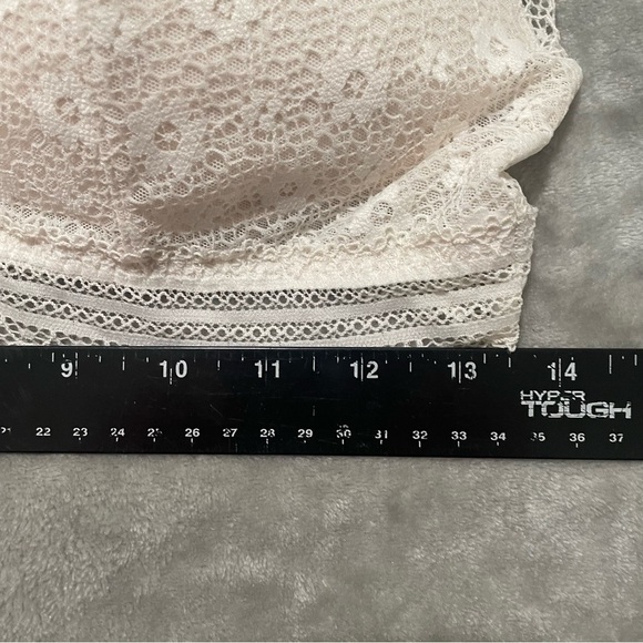 Victoria's Secret Lace Racerback Bralette with Adjustable Straps Size Large - Picture 5 of 7